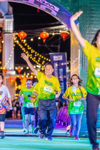 BIB: 90143, 5106, 0800
                            <button type="button" onclick="openModal(21812507)" class="btn btn-primary btn-sm float-right btn-popup" data-toggle="modal" data-target=".modal-high-quality">
                        <i class="fas fa-shopping-cart"></i> Add to Cart
                    </button>
                                            <button type="button" onclick="isThisMe(21812507, true)" class="btn btn-success btn-sm float-right btn-popup btn-isme hidden" data-toggle="tooltip" data-placement="bottom" title="นี่คือรูปของคุณใช่ไหม คลิกที่นี่เพื่อเอาเข้าอัลบั้ม">
                        <i class="fas fa-plus"></i> Add to album
                    </button>
                    <button type="button" onclick="isThisMe(21812507, false)" class="btn btn-warning btn-sm float-right btn-popup btn-isnotme hidden">
                        <i class="fas fa-ban"></i> Remove from album
                    </button>